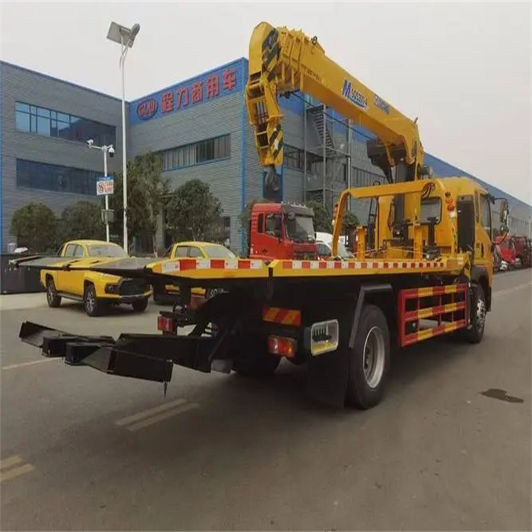 九龙附近小随车吊出租电话，轻松解决搬运烦恼